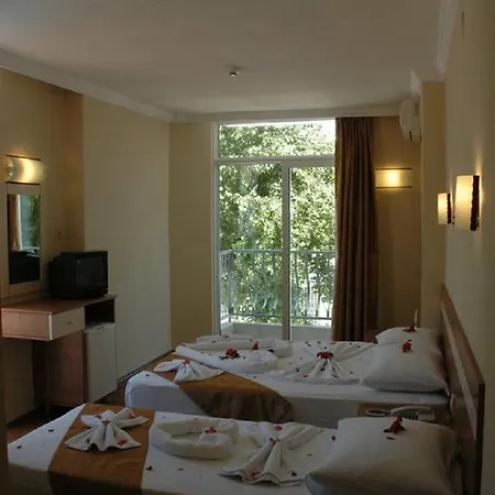 Ercan Bed & Breakfast 2*